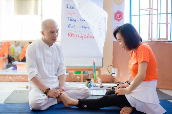 Yoga Tri lieu benh ly 11 2 1 scaled